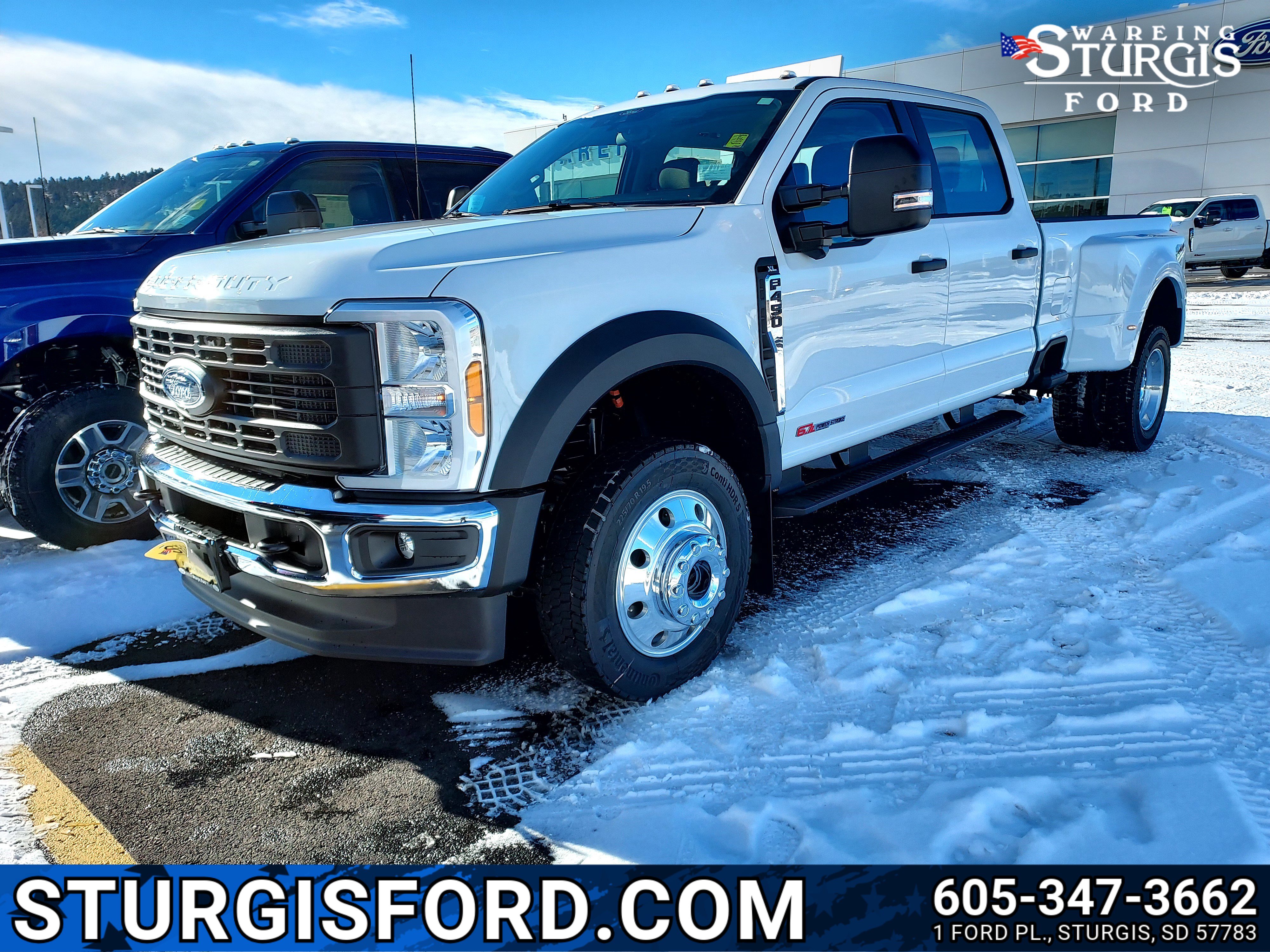 2026 Ford F-450 Super Duty XL's photo