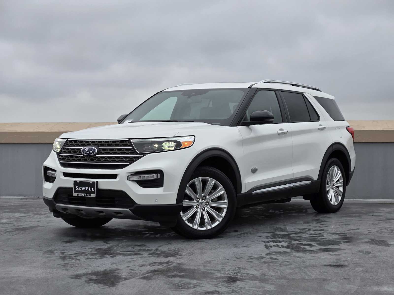 2021 Ford Explorer King Ranch's photo