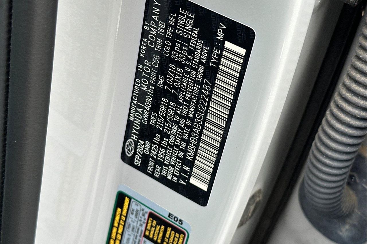 2025 Hyundai Kona SEL photo 32