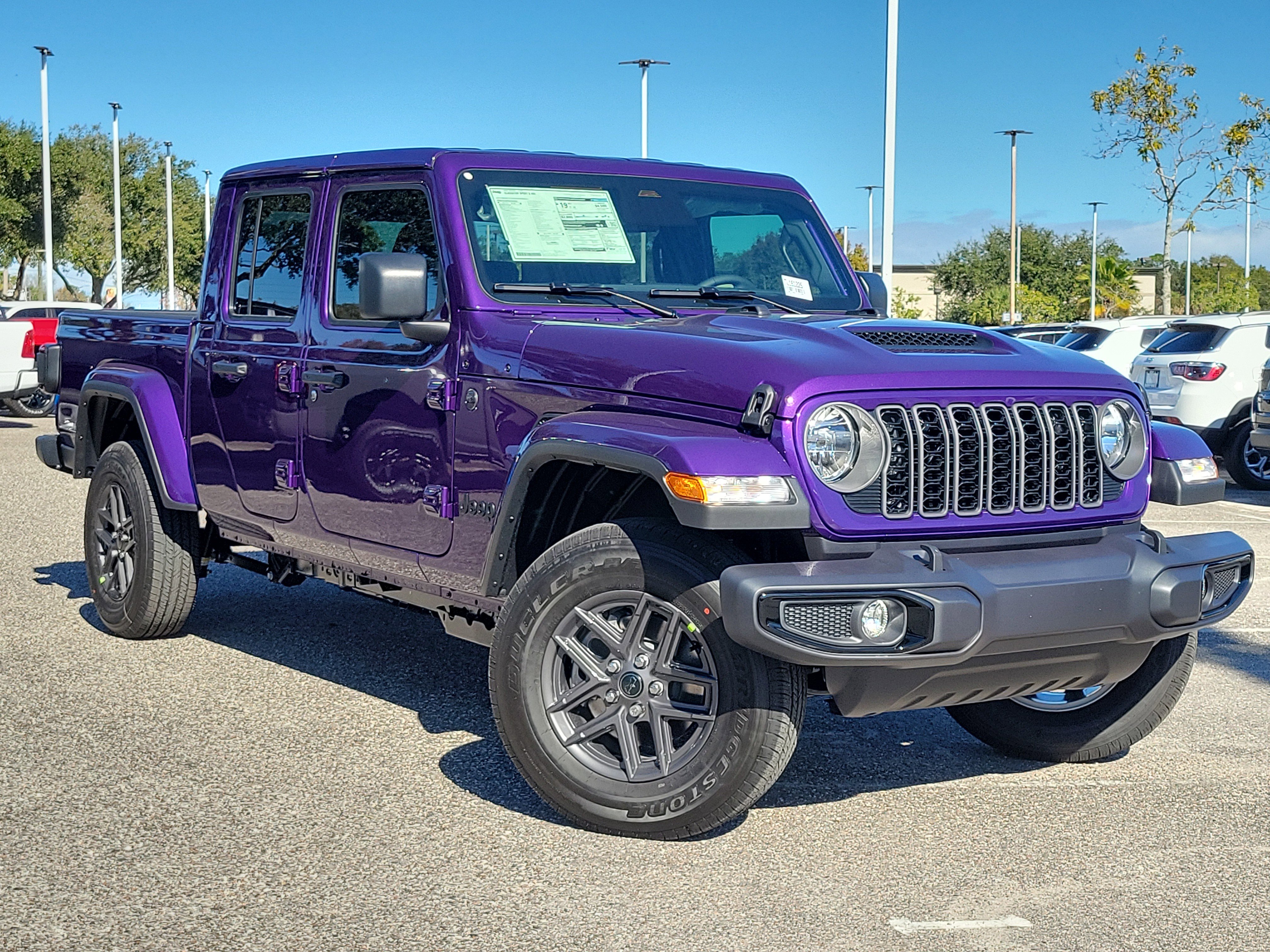 2026 Jeep Gladiator Sport S's photo