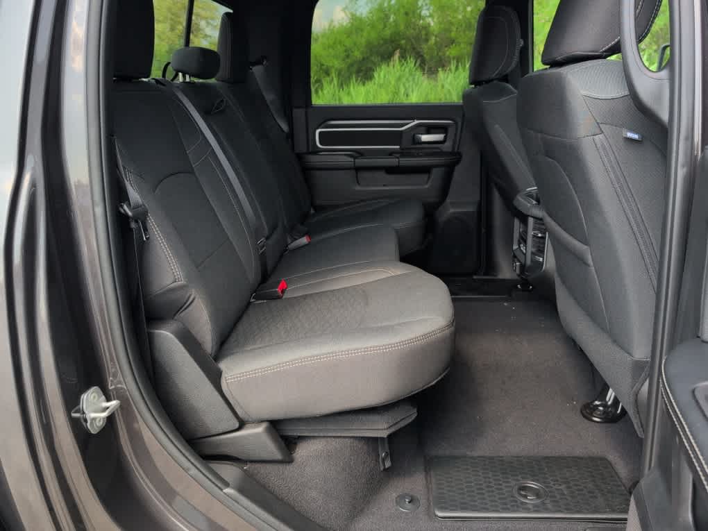 2025 Ram 2500 Big Horn photo 16