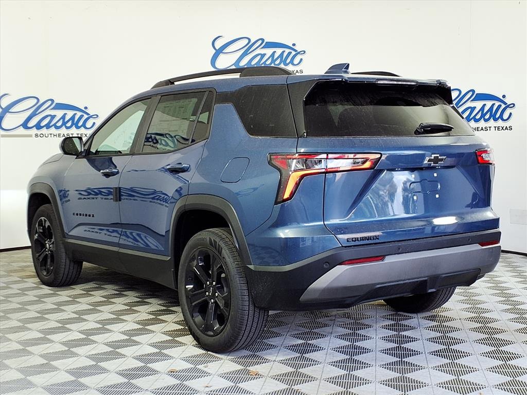 2026 Chevrolet Equinox LT photo 2