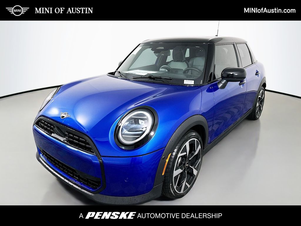 2026 MINI Hardtop Oxford Edition's photo