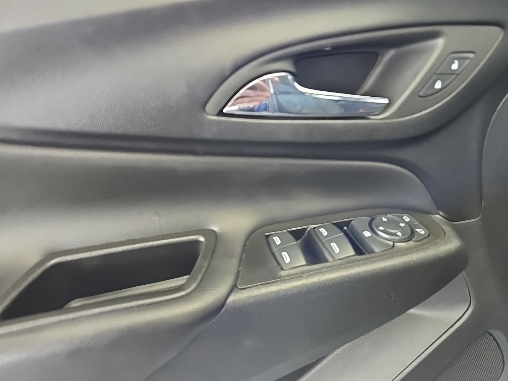 2022 Chevrolet Equinox LT photo 19
