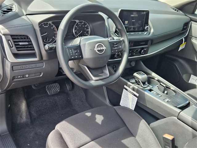 2026 Nissan Rogue S photo 3