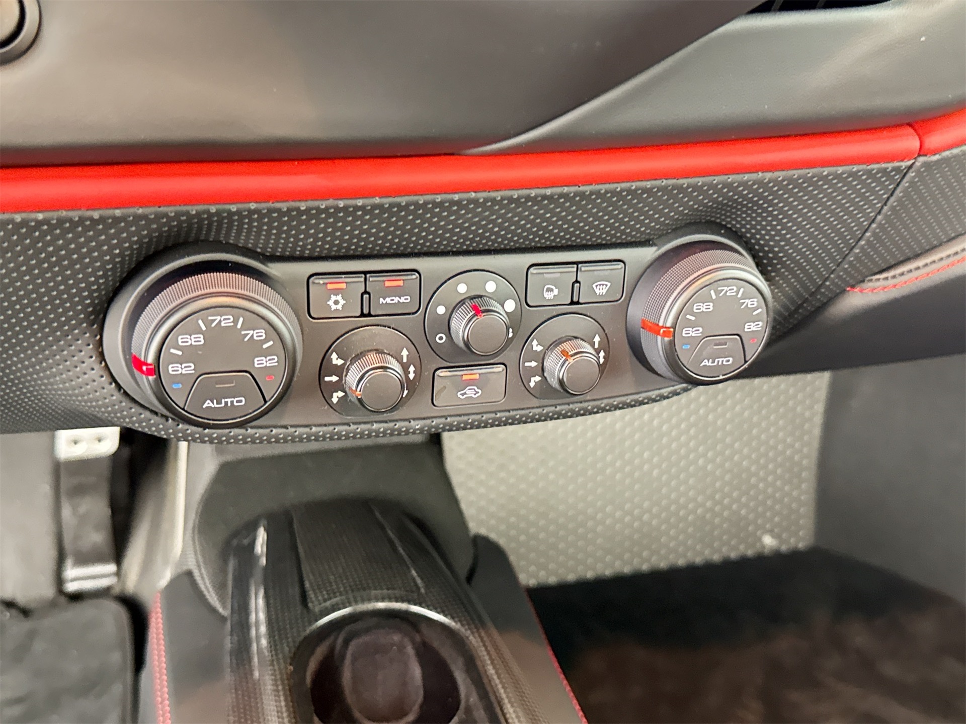 2020 Ferrari 488 Pista photo 11