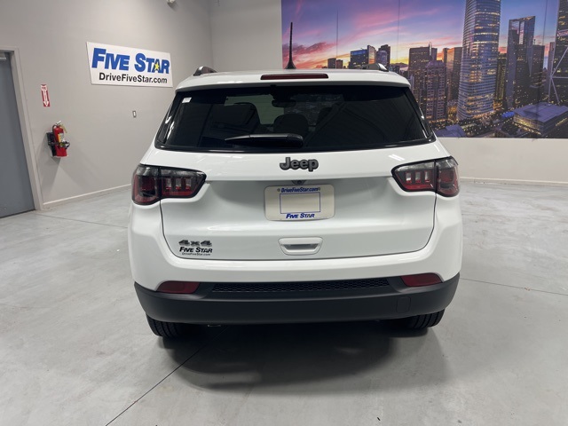 2026 Jeep Compass Latitude photo 22