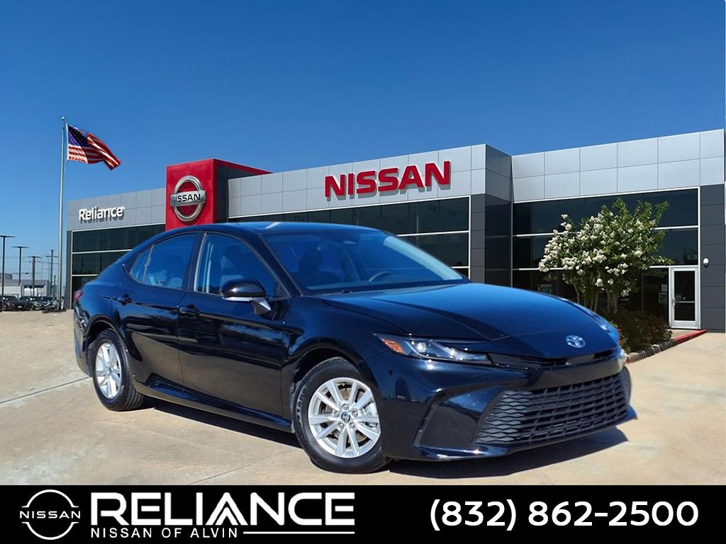 2025 Toyota Camry XSE's photo