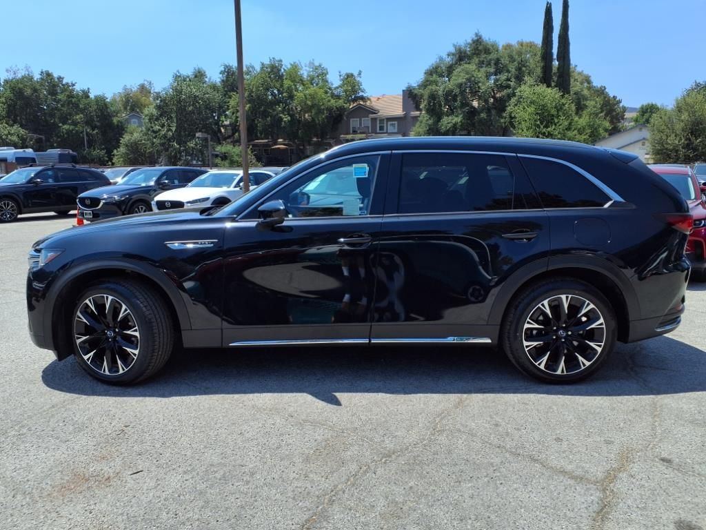 2024 Mazda CX-90 Premium Plus photo 3