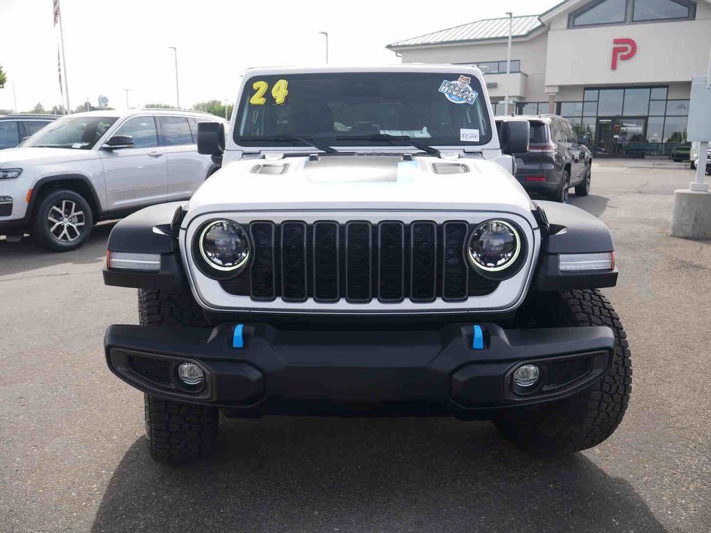 2024 Jeep Wrangler Rubicon 4xe photo 2