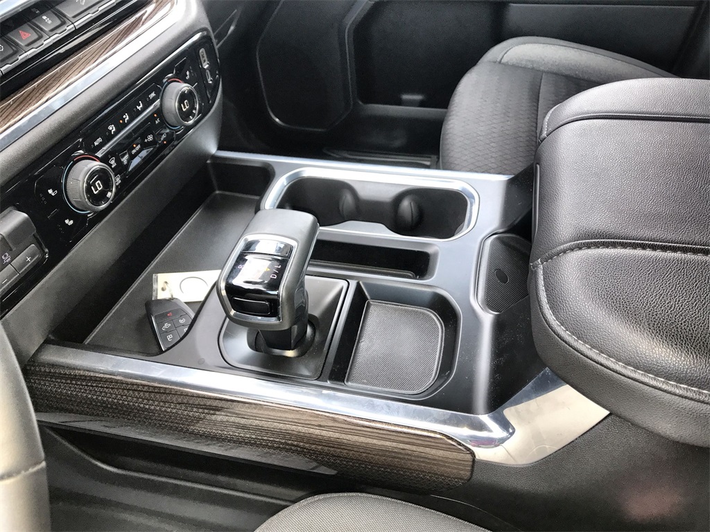 2024 Chevrolet Silverado 1500 RST photo 19