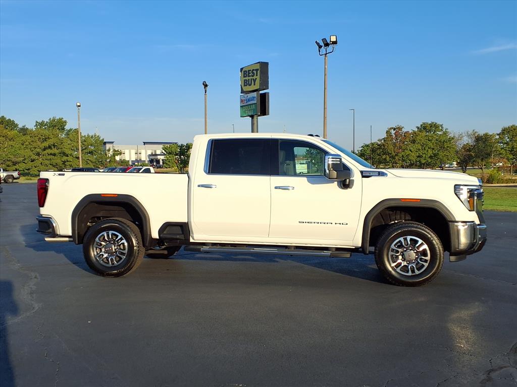 2026 Gmc Sierra 2500 HD SLT photo 2