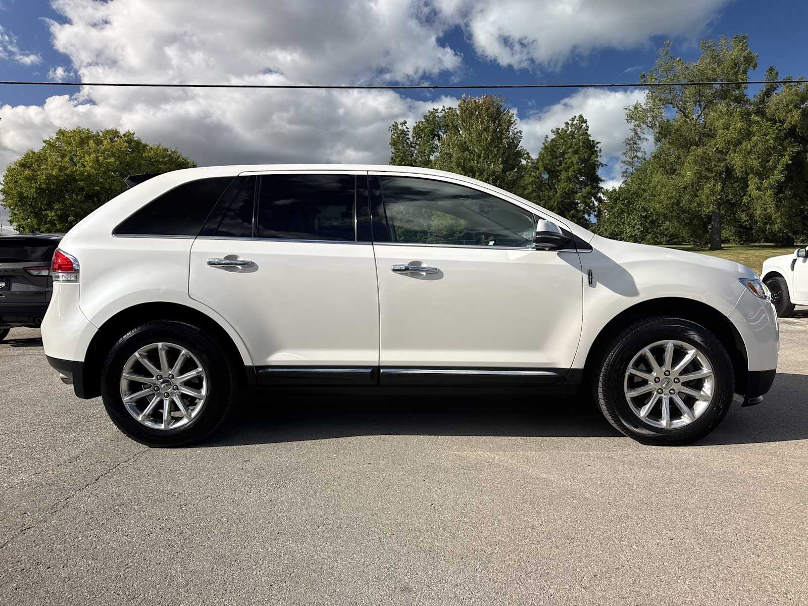 2012 Lincoln MKX photo 4