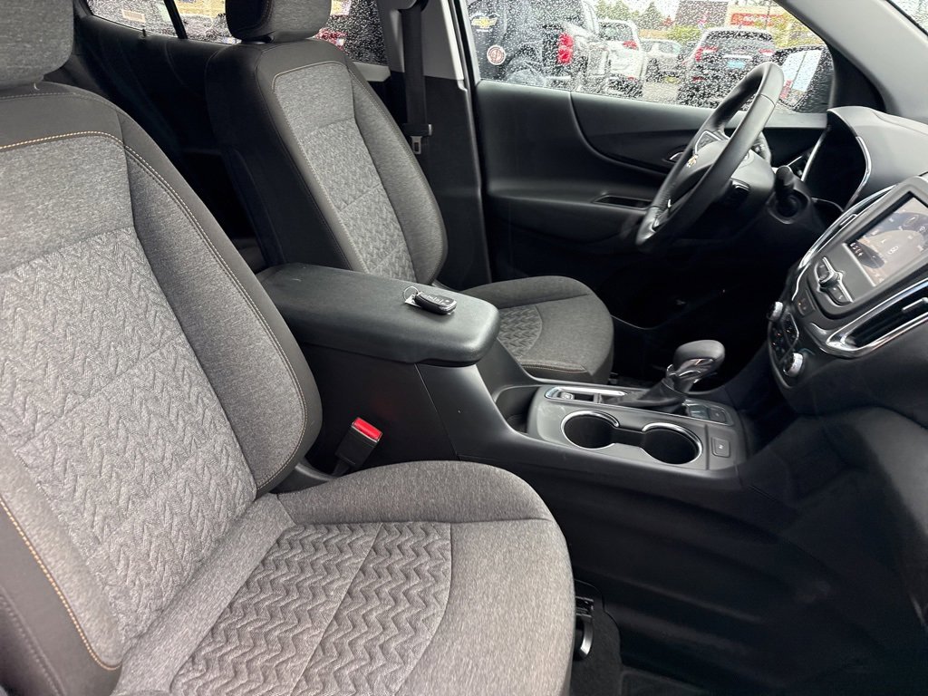 2024 Chevrolet Equinox LT photo 33