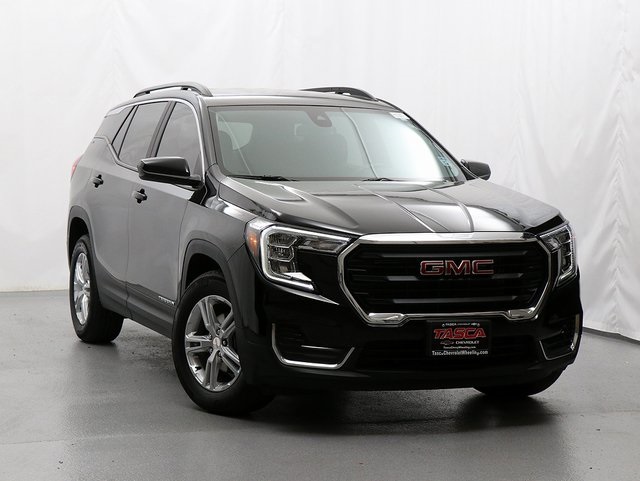 Used 2022 Black GMC SLE image 1