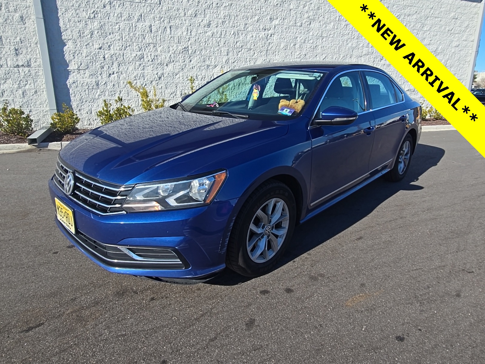 2017 Volkswagen Passat S's photo