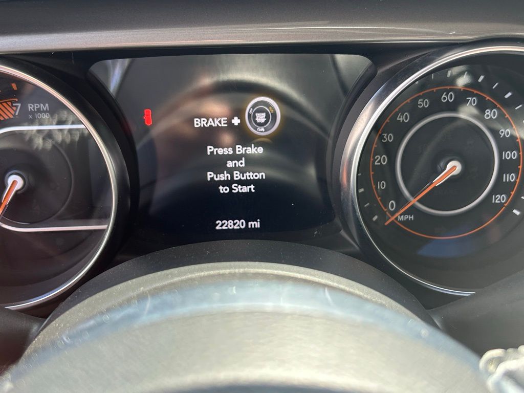 2021 Jeep Wrangler Unlimited Sahara photo 37