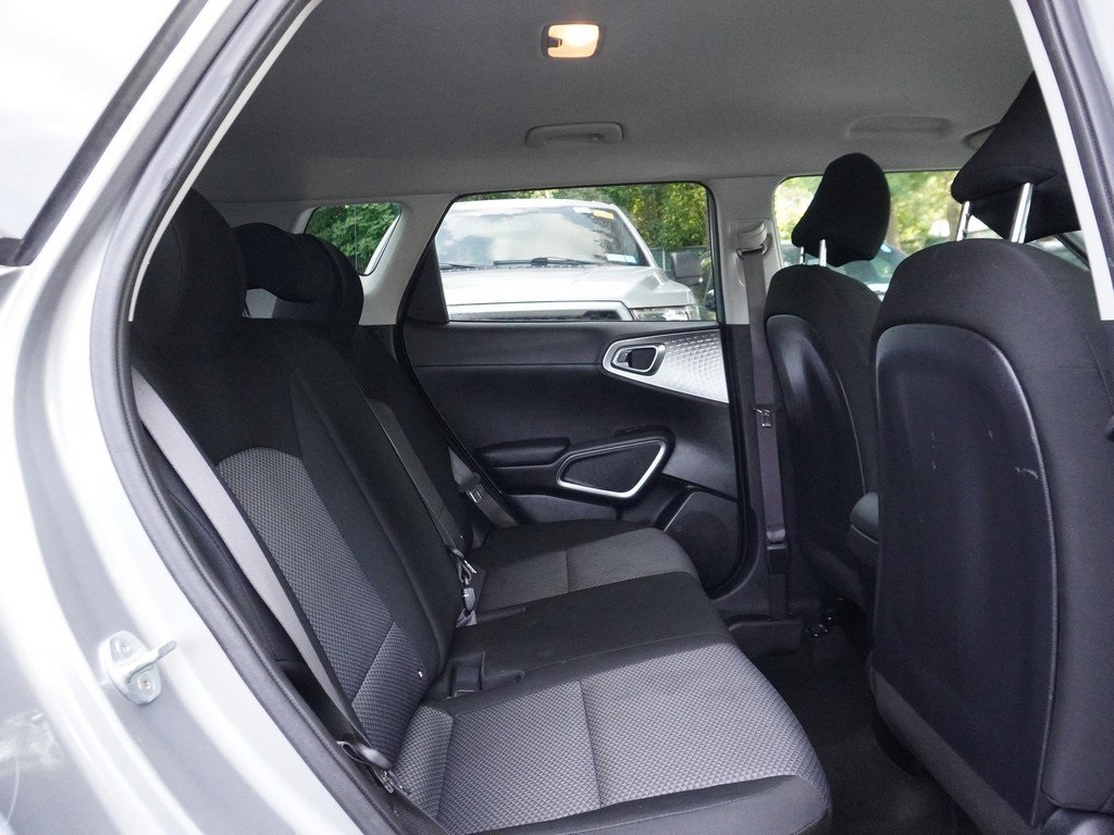 2022 Kia Soul LX photo 32
