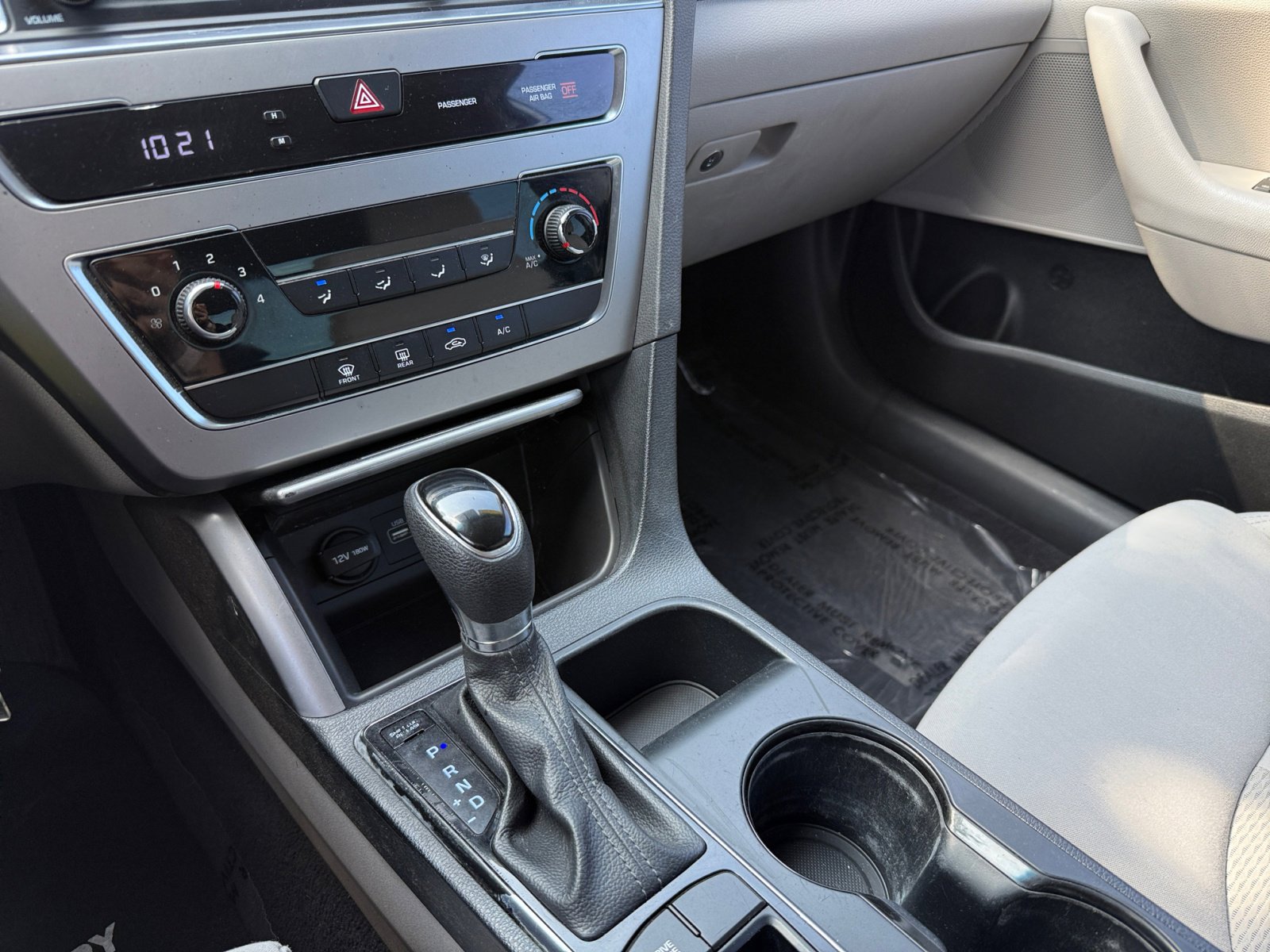 2017 Hyundai Sonata Base photo 13