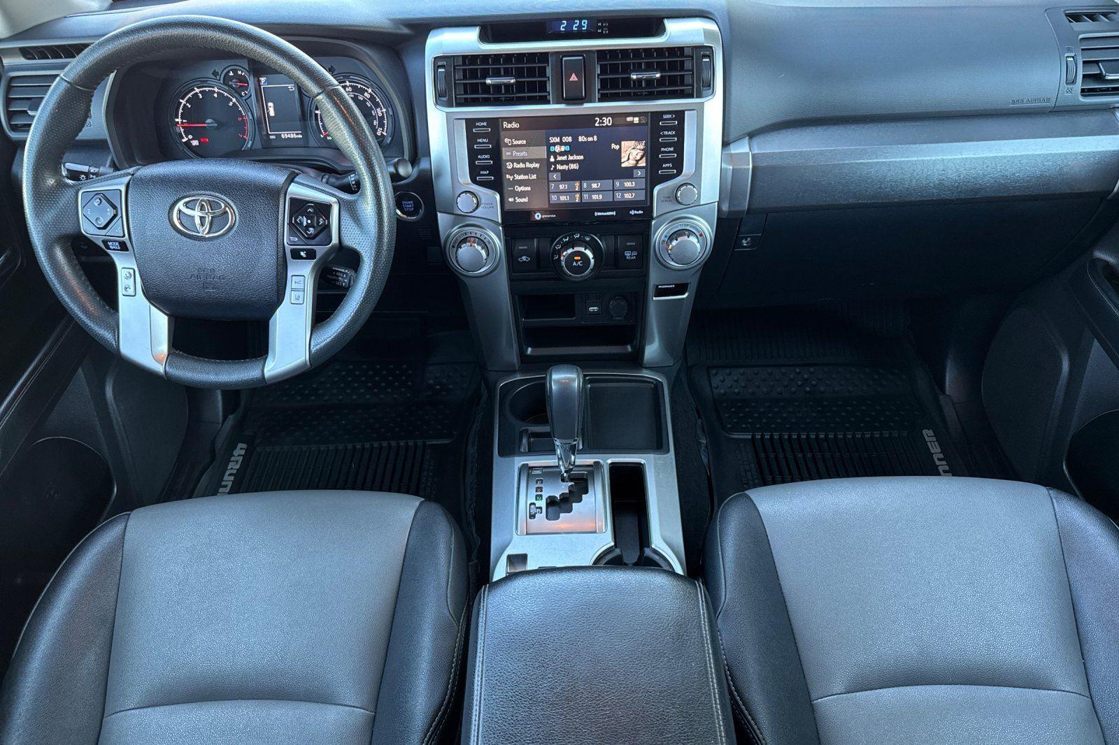 2021 Toyota 4Runner SR5 Premium photo 3