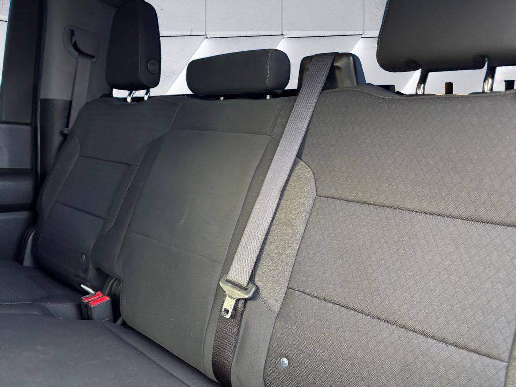 2023 Chevrolet Silverado 2500HD LT photo 17