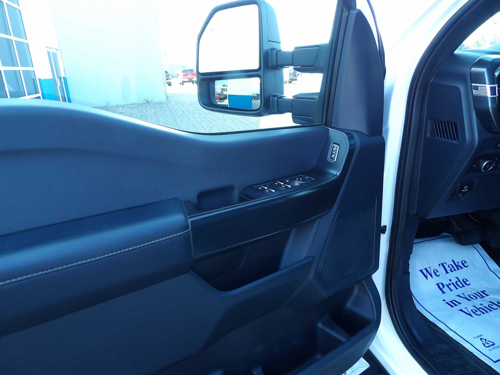 2022 Ford F-150 XL photo 9