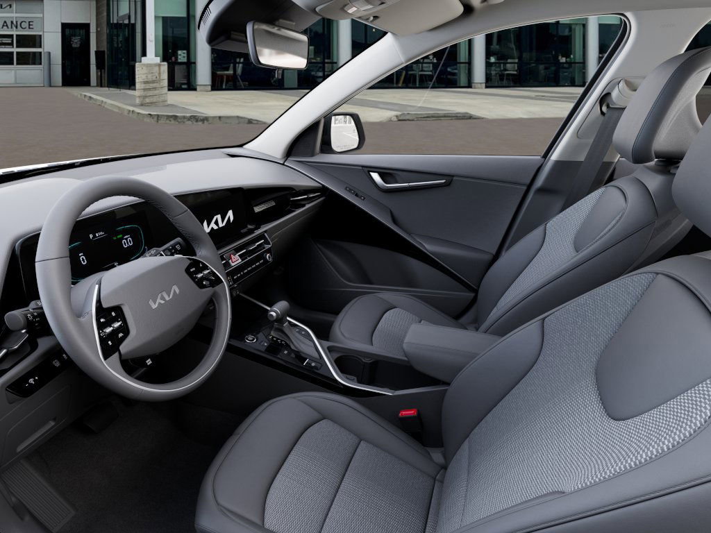 2025 Kia Niro EX photo 13