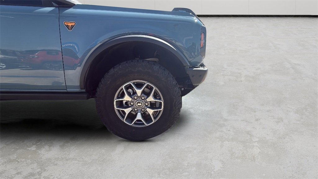 2022 Ford Bronco Base photo 47