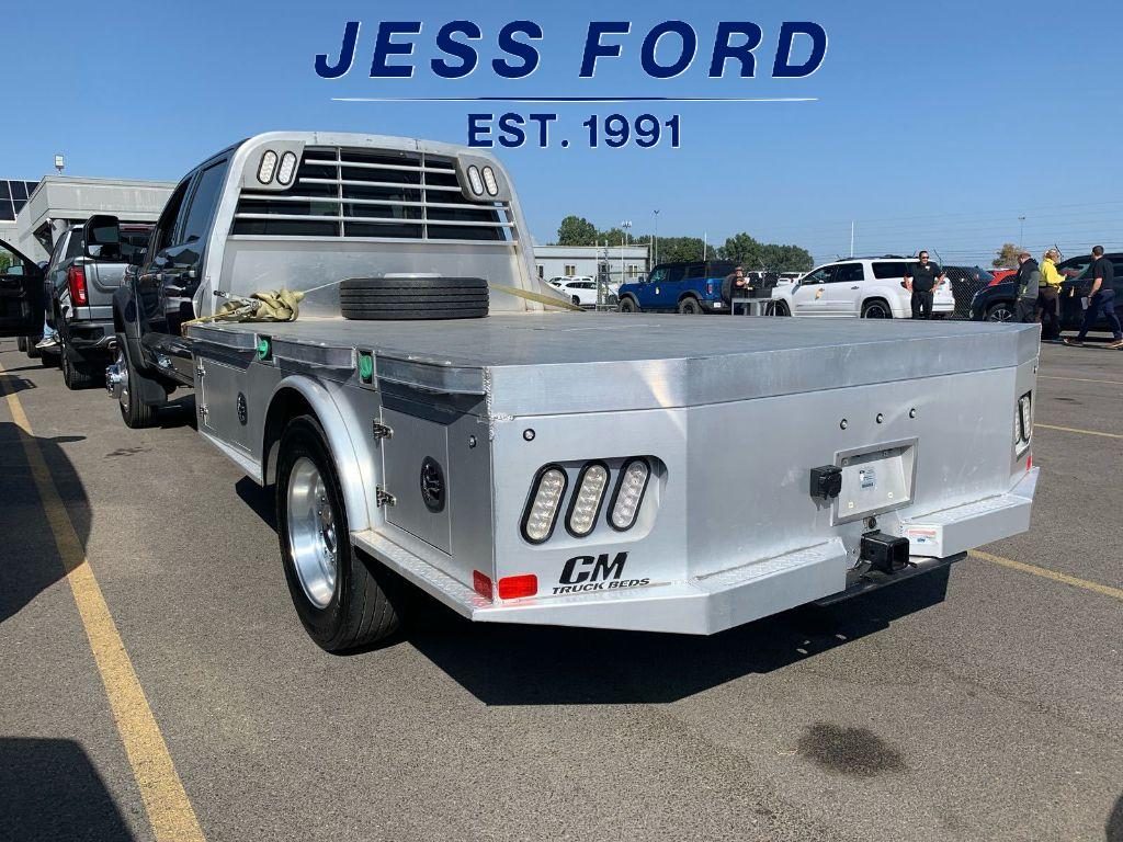 2023 Ford F-550 Lariat photo 2