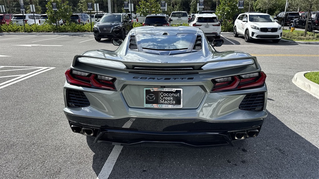 2023 Chevrolet Corvette Stingray 2LT photo 2