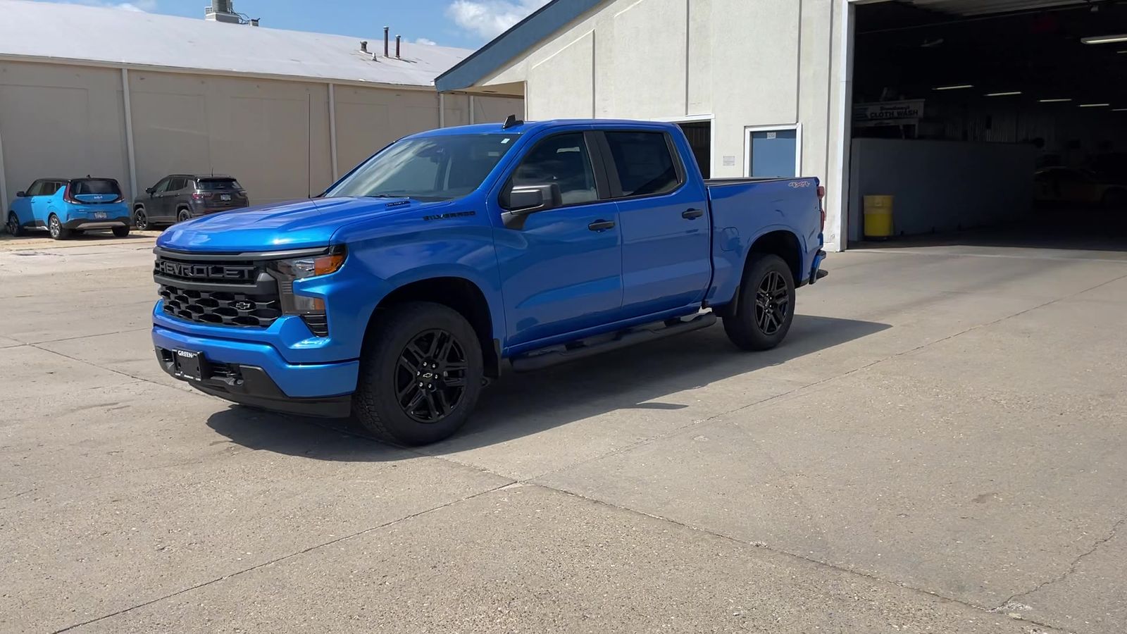 2025 Chevrolet Silverado 1500 Custom photo 18