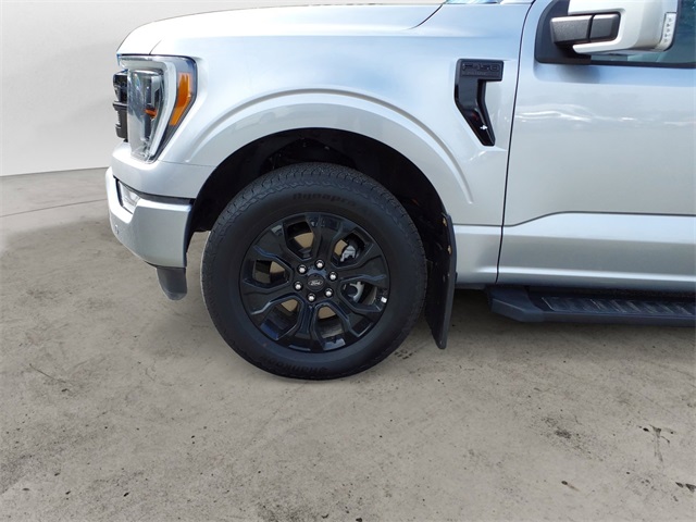 2023 Ford F-150 Lariat photo 13