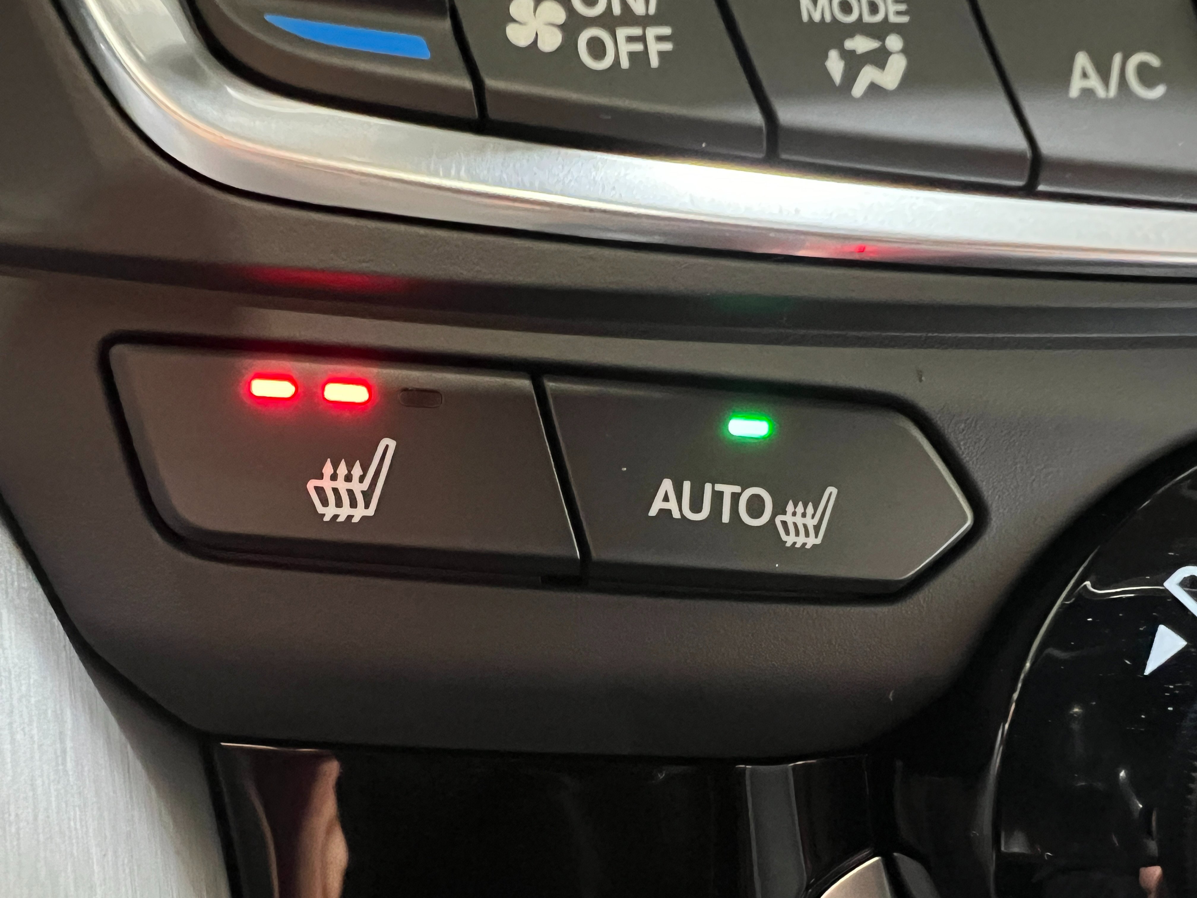 2025 Acura TLX Technology photo 22