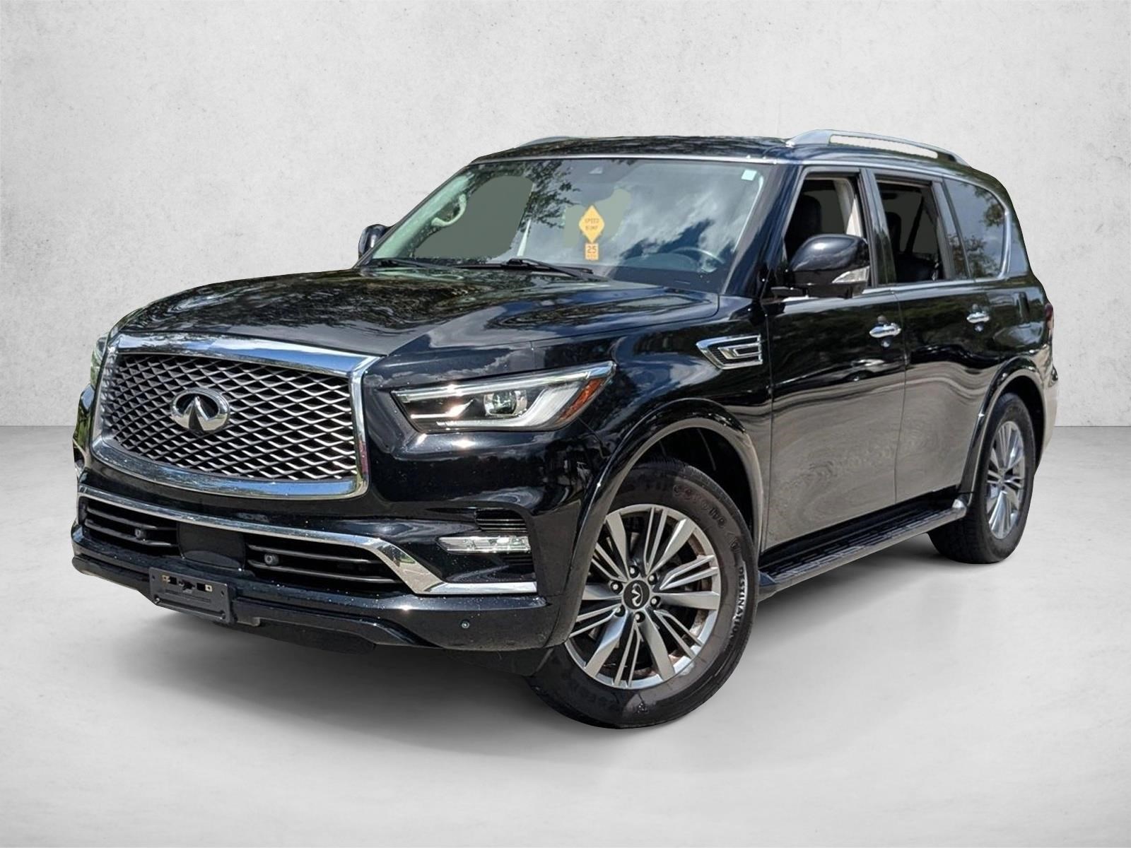 2021 INFINITI QX80's photo