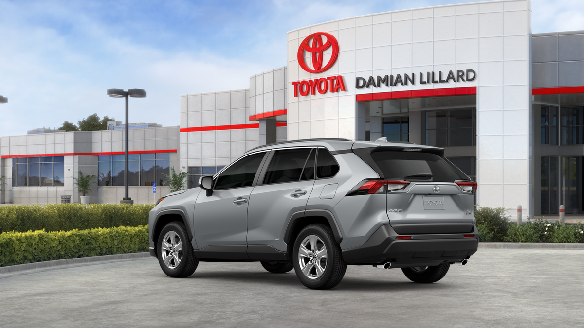 2025 Toyota RAV4 Hybrid XLE photo 6