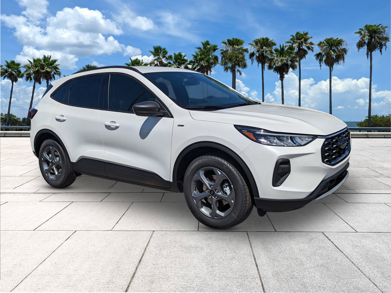 2026 Ford Escape ST-Line photo 2
