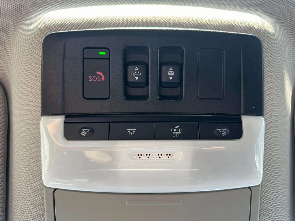 2024 Nissan Pathfinder SL photo 29