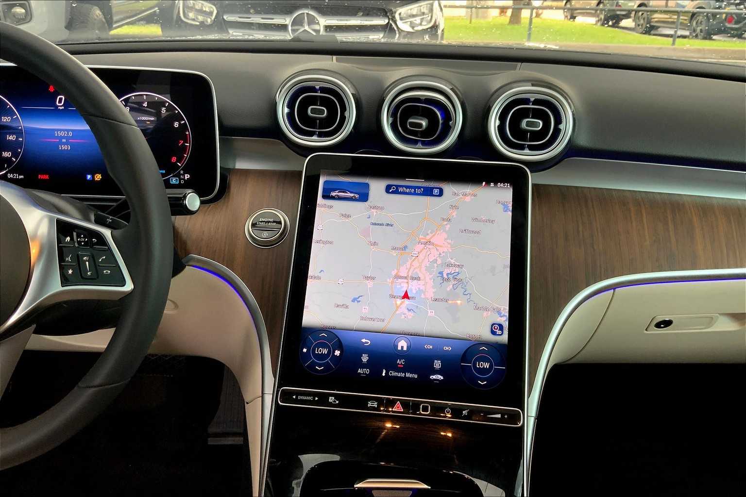 2025 Mercedes Benz C 300 photo 8