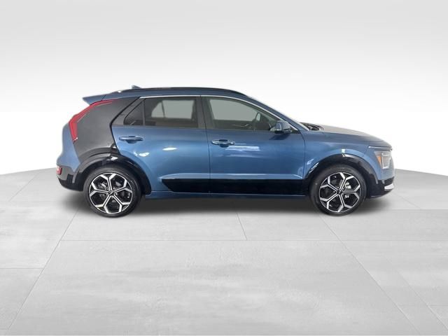 2024 Kia Niro Plug-In Hybrid SX photo 4