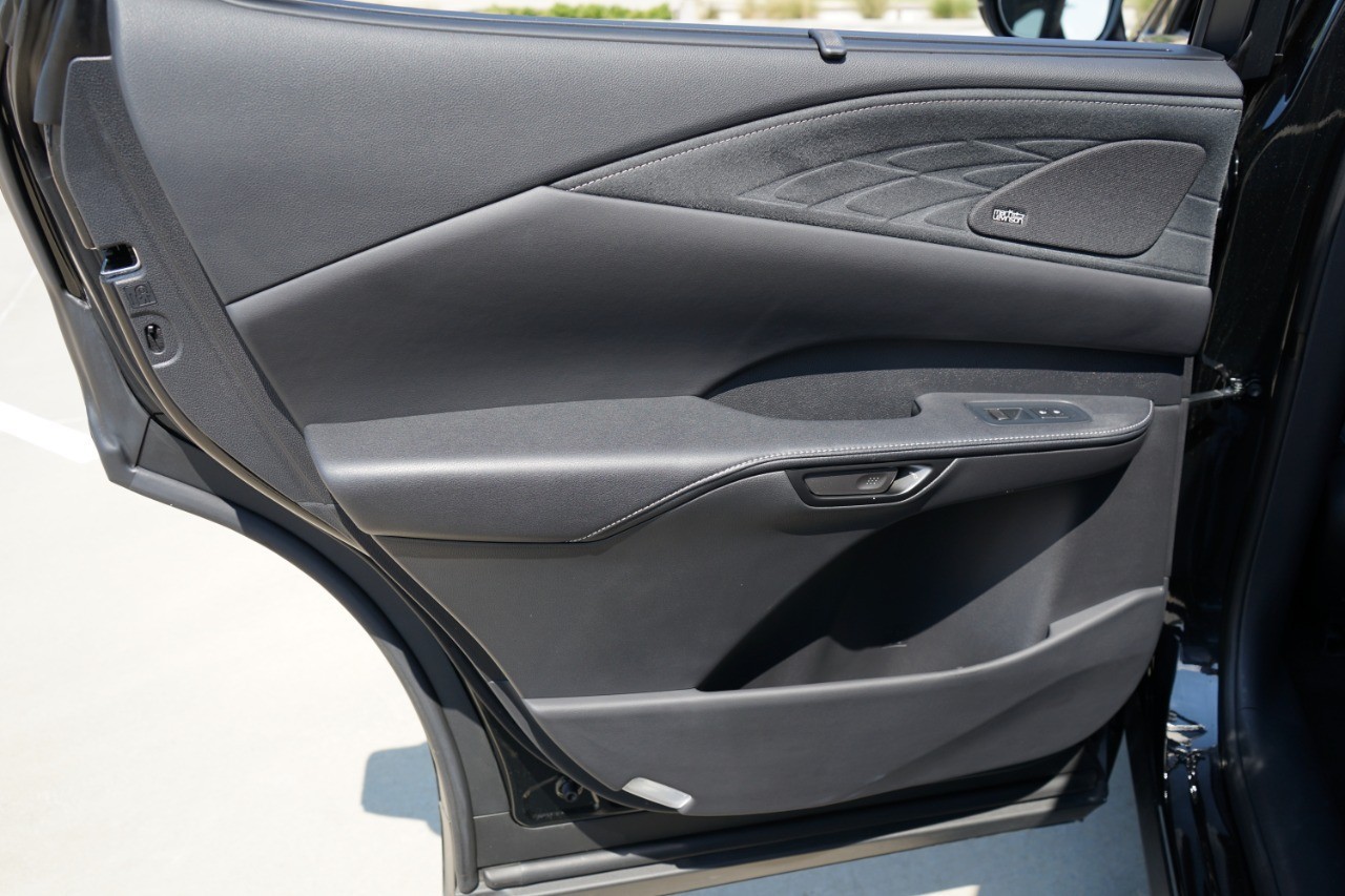 2023 Lexus RX 350h Luxury photo 32