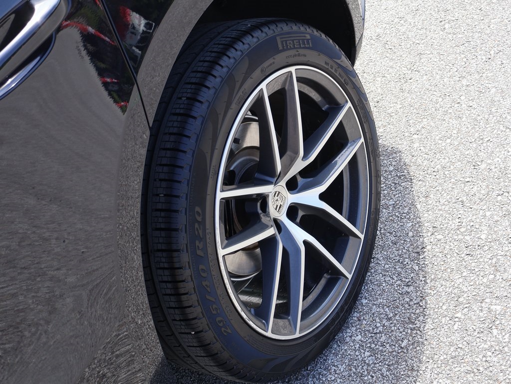 2024 Porsche Macan T photo 33