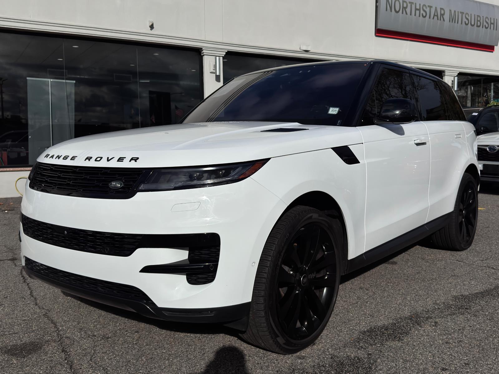 2023 Land Rover Range Rover Sport SE's photo