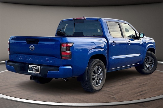 2025 Nissan Frontier SV photo 2