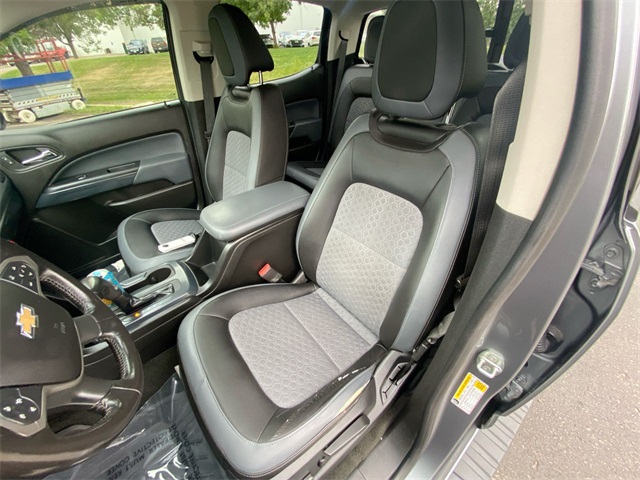 2018 Chevrolet Colorado Z71 photo 2