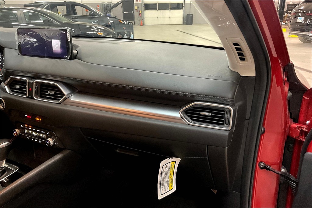 2025 Mazda CX-5 2.5 S Preferred photo 14