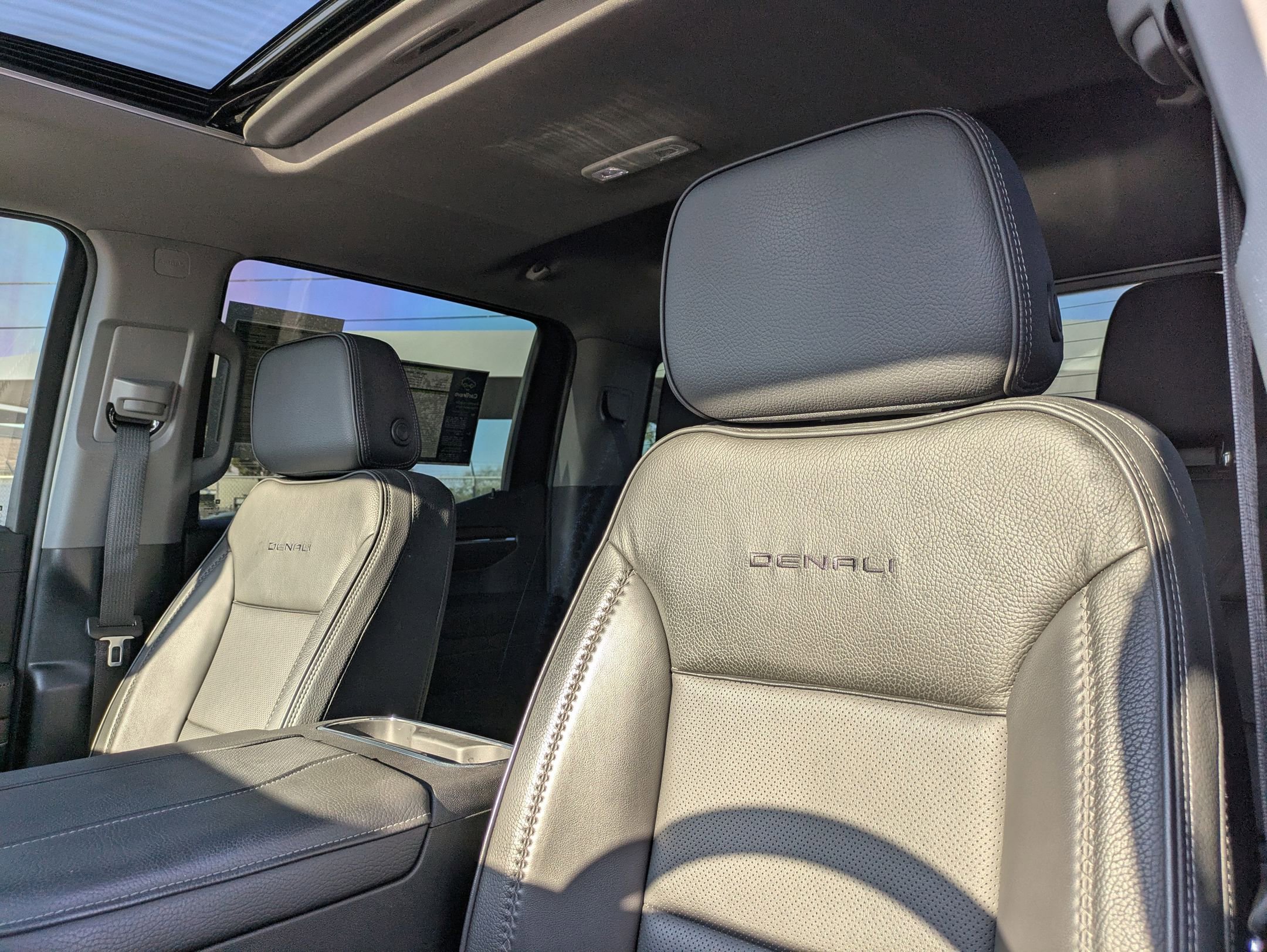 2024 Gmc Sierra 1500 Denali photo 12