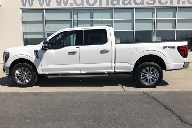 2025 Ford F-150 Lariat photo 3