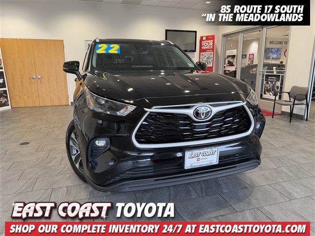 2022 Toyota Highlander XLE's photo