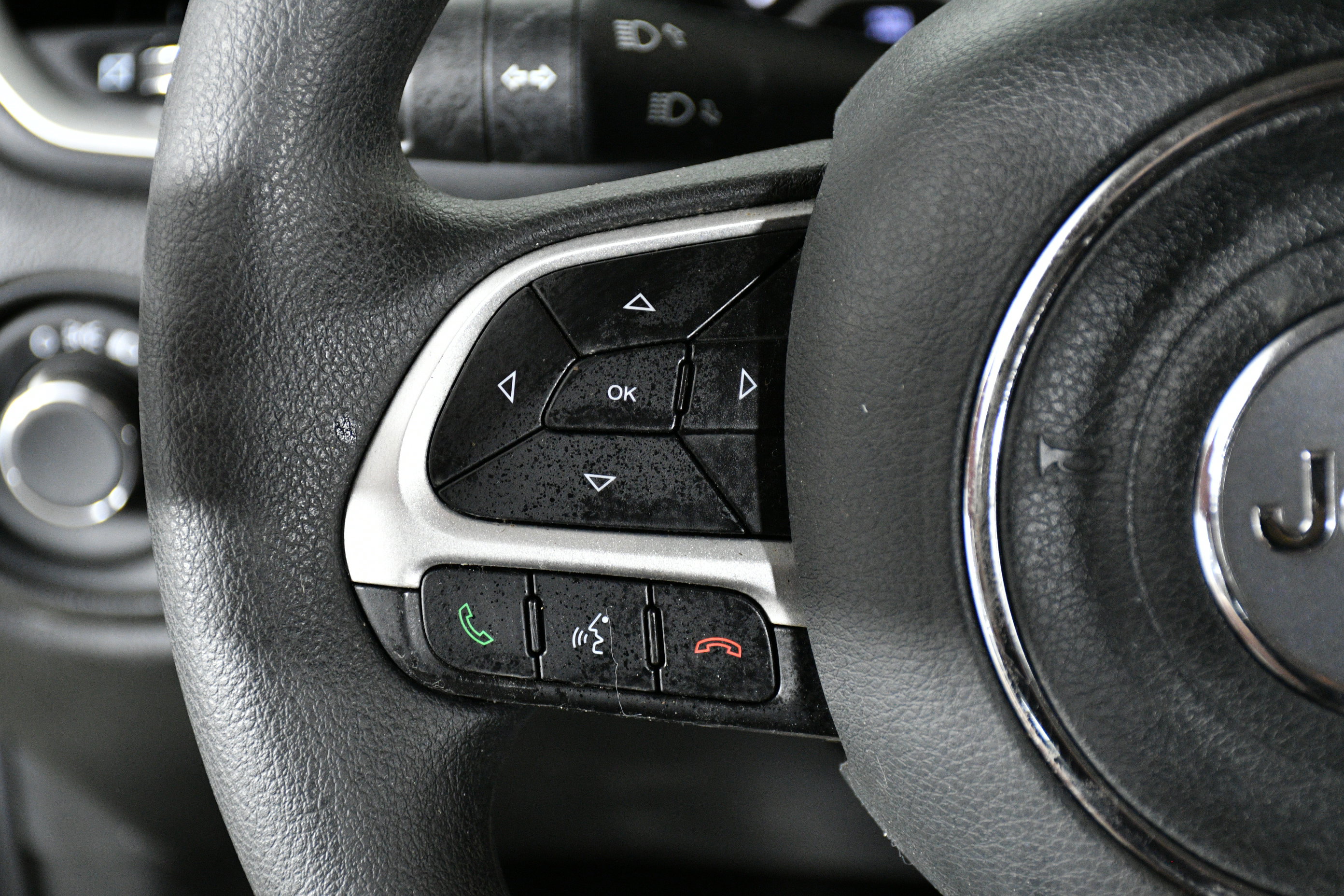 2020 Jeep Renegade Sport photo 3