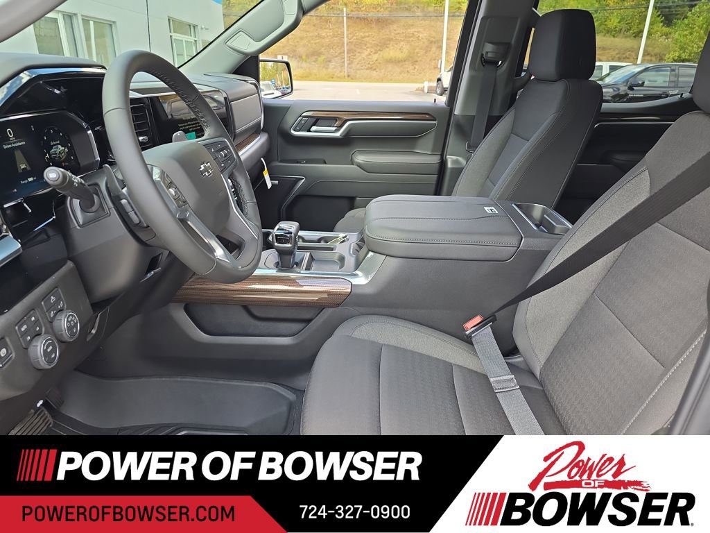2026 Chevrolet Silverado 1500 RST photo 4
